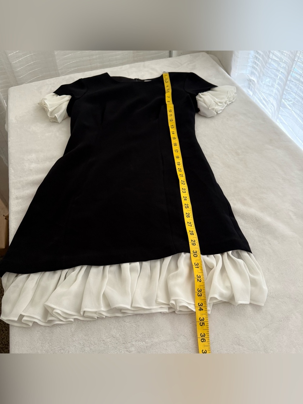 Cinq A Sept Rosaria Chiffon Ruffle Hem Sleeve Mini Dress Size 6 Black Ivory - Picture 8 of 9